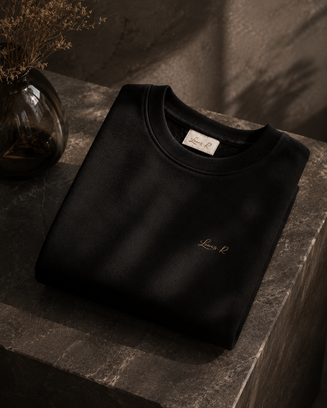 T-shirt noir premium Louis.R avec logo doré
